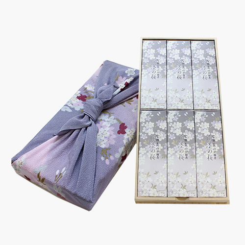 淡墨の桜の包装柄